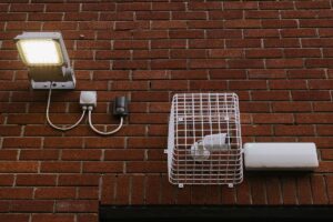 Foco LED exterior con cámara de seguridad