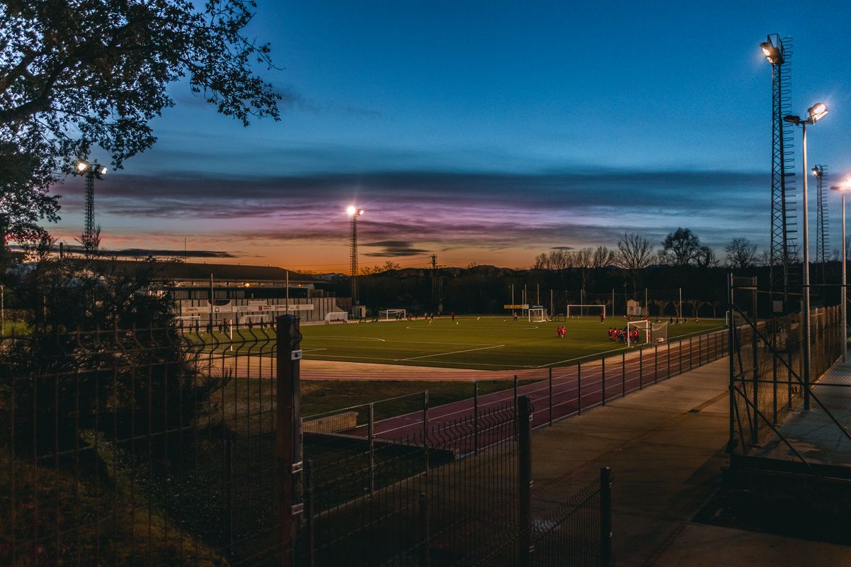 Iluminación LED para campo de fútbol
